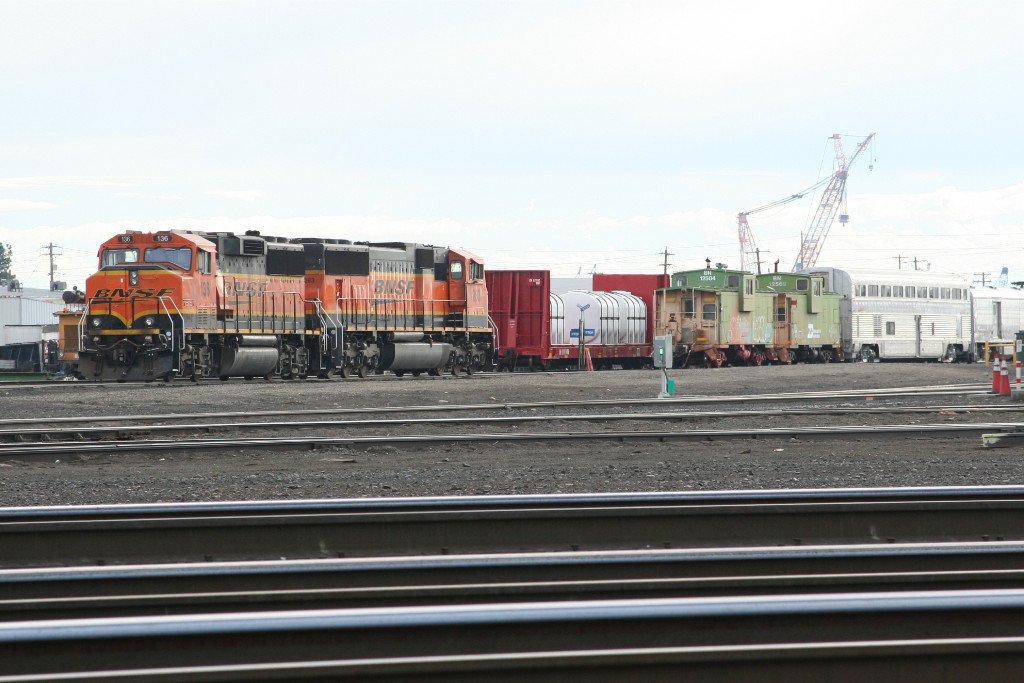 BNSF power idle